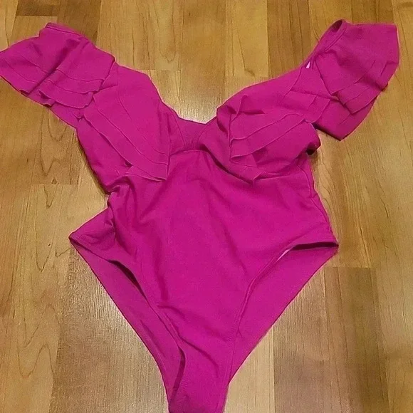 Swim One Piece Layered Ruffles Fuschia Pink M NWOT - Picture 6 of 10